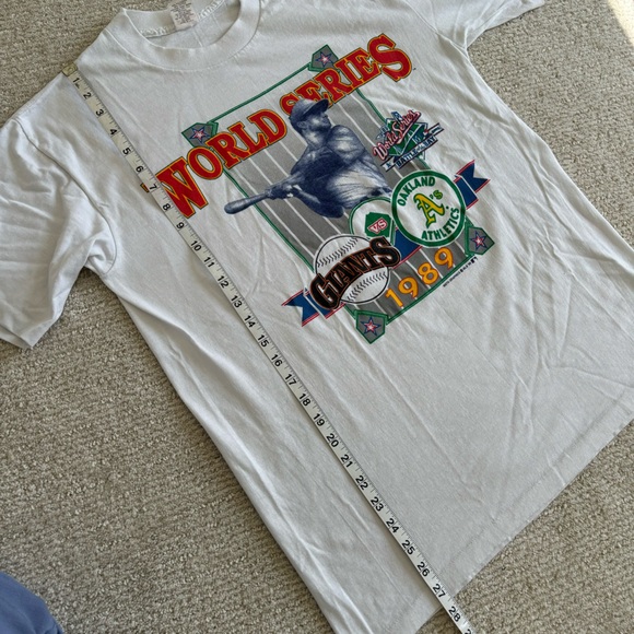 Vintage 1989 SF Giants/Oakland A’s Tshirt - Picture 6 of 6